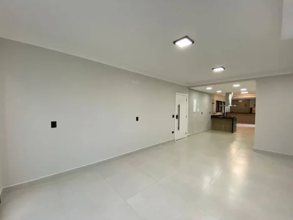 Imagem Casa de Alto Padrão no Condomínio Villa dos Inglezes