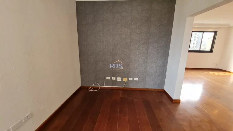 Imagem Lindo apartamento à venda, 150m², com 3 dormitórios, sendo 2 suítes, 3 vagas e depósito privativo.