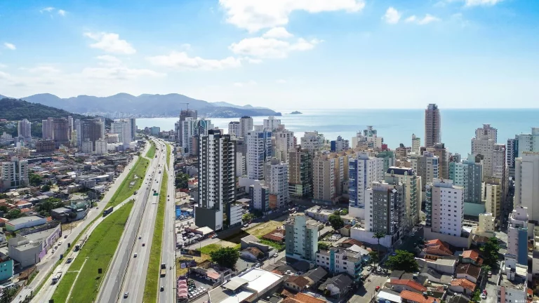 Imagem Sala comercial à venda, 1030.0 m² por - R$ 13.000.000,00 - Meia Praia - Itapema/SC