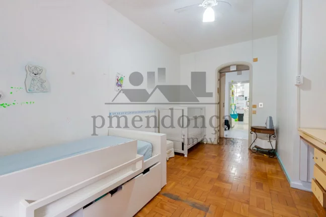 Imagem Apartamento na Avenida Angélica com 3 dormitórios (1 suíte) e 1 vaga, 196m²