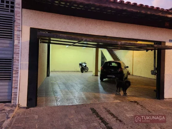 Imagem Sobrado com 3 dormitórios à venda por R$ 740.000,00 - Cidade Soberana - Guarulhos/SP