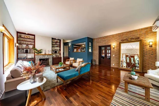 Imagem Cond Palos Verdes - 3 lotes (4.373m²) 6 dorm/4sts, reformada e modernizada