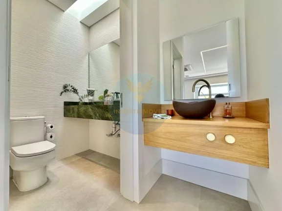 Imagem Casa Alto Padrão a Venda no bairro Granja Viana - Cotia, SP