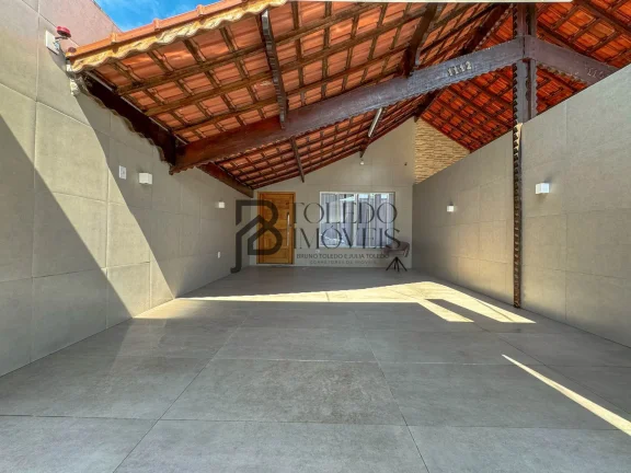 Imagem Casa moderna com piscina no bairro Canto do Forte!