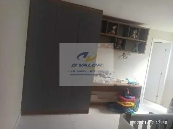 Imagem Vendo casa em condomínio fechado, com 233m², 3 suítes s/ 1 master, cozinha c/ ilha, área gourmet, 4 vagas