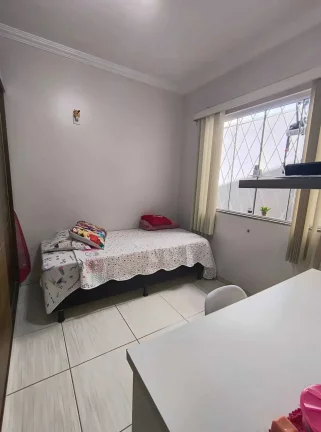 Imagem Casa com 2 dormitórios e 2 vagas de garagem - João Costa | Joinville/SC