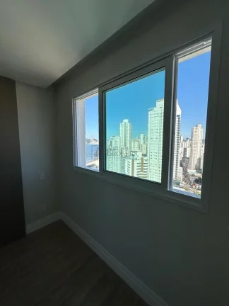 Imagem Apartamento Quadra Mar com 3 suítes à venda no Centro de Balneário Camboriú/SC