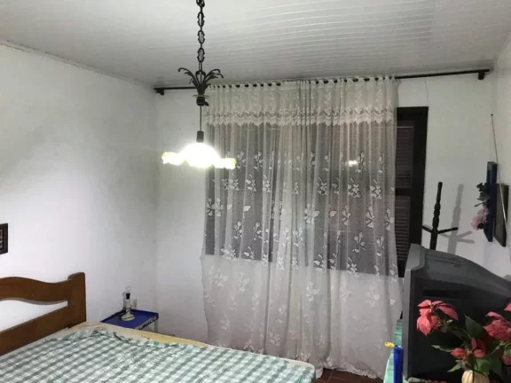 Imagem Casa de alvenaria com 146m², (03) dormitórios, bem localizada em Cidreira