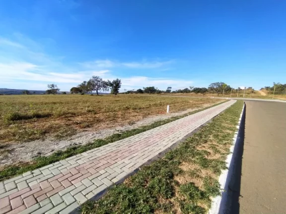 Imagem Lotes Comerciais Parcelados em Avenida Pronta Para o Comércio em Caldas Novas