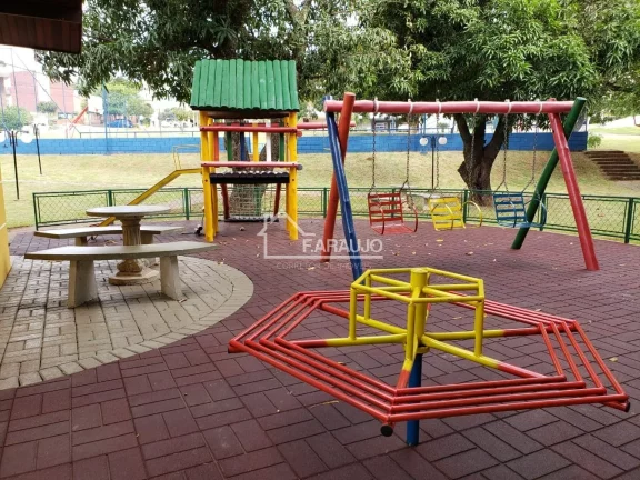 Imagem Casa em Condomínio à Venda em Sorocaba-SP, 3 Quartos, 2 Vagas, 135m²