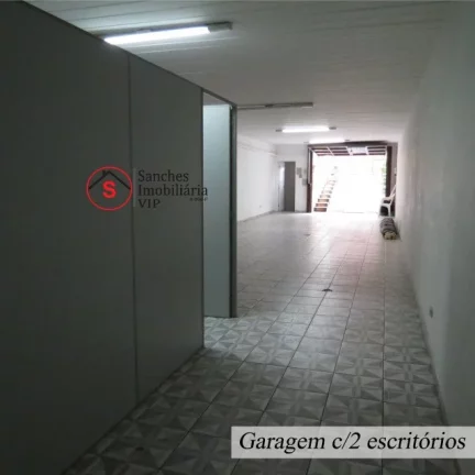 Imagem Sobrado Vila Zelina 248m Construída 03 Dormt, c/ armários, carpete madeira. 01 Suíte, c/ banheira, closet e armários, piso cerâmica. 02 Salas, pis
