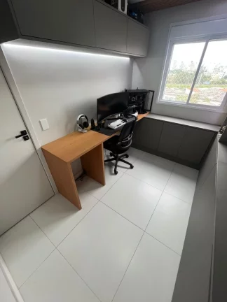 Imagem Apartamento todo mobiliado com 42 m², oferece conforto com seus 2 dormitórios, sala, cozinha e ban...