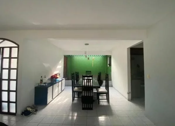 Imagem Ampla e aconchegante! Casa de 340 m² na melhor localização dos Bancários
