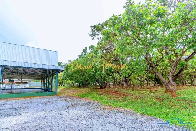 Imagem Terreno plano com 600 m² à venda no condomínio Parque do Mirante