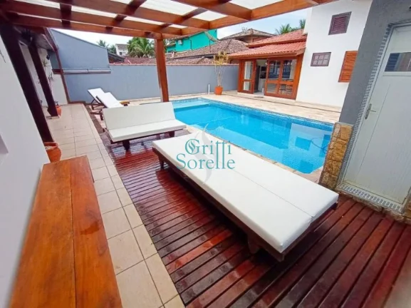 Imagem Casa Mobiliada à venda em Condomínio Fechado em Horto Florestal - Ubatuba/SP.