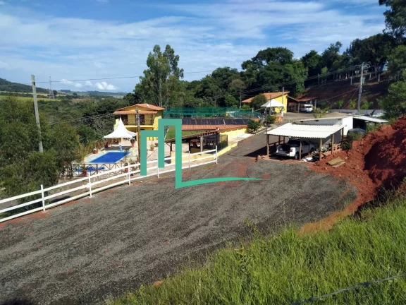 SÍTIO Á VENDA EXCELENTE OPORTUNIDADE EM ITAMOGI - Varias represas - Piscina - Chalé - Palco para shows