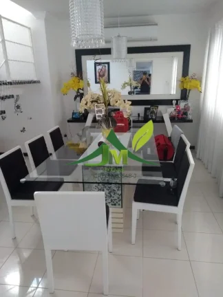Imagem Residência Exclusiva em Condomínio Fechado - Viva o Conforto e a Elegância