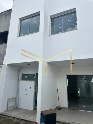 Imagem Casa ideal para quem quer morar próximo à Fraga Maia. Localizada próxima da S. Roque, Shopping Millenium e outros comércios.