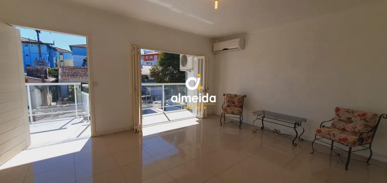 Imagem CASA MARAVILHOSA NO BAIRRO DUQUE COM PISCINA