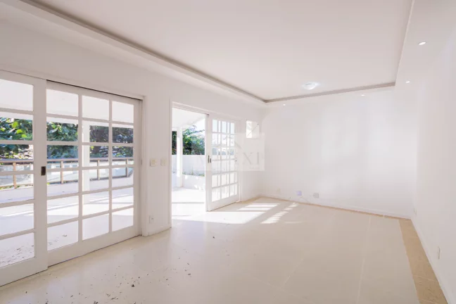 Imagem Condomínio Edifício Santa Cecília - Apartamento Cobertura Duplex em Recreio dos Bandeirantes, Rio de Janeiro/RJ