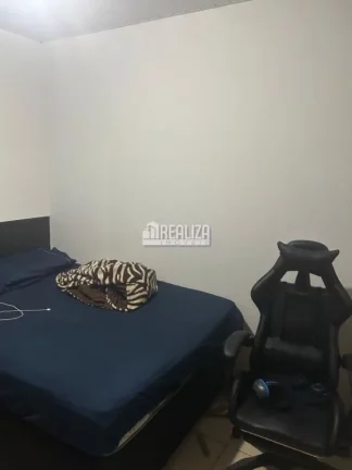 Imagem Casa de 2 Dormitórios no bairro Residencial Rio de Janeiro - Uberaba