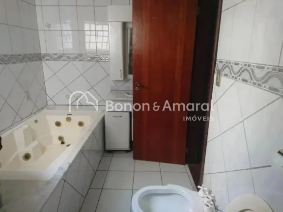 Imagem Se você busca espaço, conforto e contato com a natureza, essa casa vai te conquistar.
Em um terren...