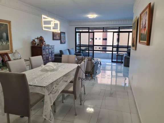 Imagem Apartamento com varanda / sacada em excelente localização a 80m do mar da praia de Intermares - AP2036.