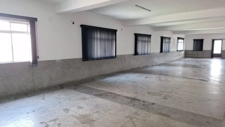 Imagem Salão Sobreloja 300m² - Av. Itaquera | Jd. Maringá | 4 Banheiros