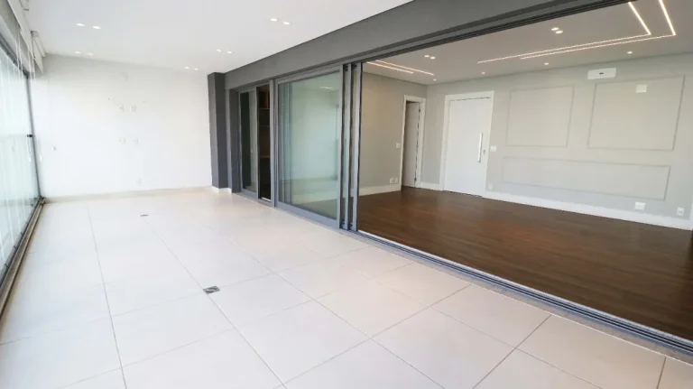 Imagem Apartamento 162M², 4Q, 2 Suítes, 5 Banheiros, 2 Vagas, Varanda Gourmet, Academia, Piscina Adulto, Infantil e Aquecida, Salão de Festas e Jogos, Quadra