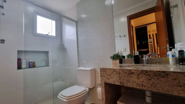 Imagem Apartamento com 3 dormitórios à venda, 148 m² - Astúrias - Guarujá/SP