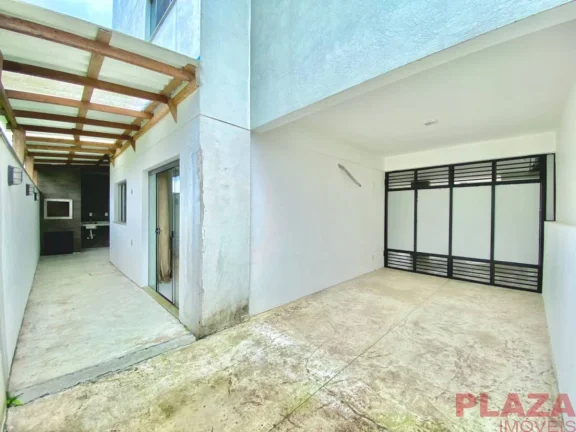Imagem Apartamento Térreo com 2 Dormitórios, Churrasqueira e Amplo Espaço Externo