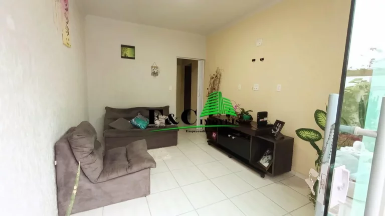 Imagem Casa para Venda em Araras, Vila Europa, 3 dormitórios, 2 banheiros, 3 vagas
