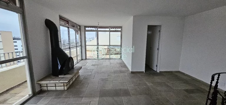 Imagem Linda cobertura no bairro Alto da Lapa Com 202 m² privativos, temos no primeiro piso uma ampla sala...