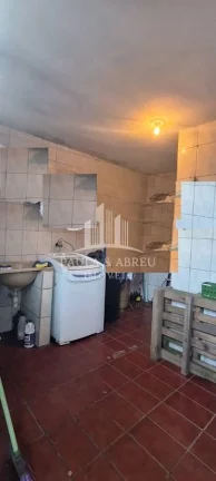 Imagem Casa 3 Dormitórios, 2 Banheiros, Lavanderia e 2 Vaga, muita escada, no Jardim Ipê, Mauá