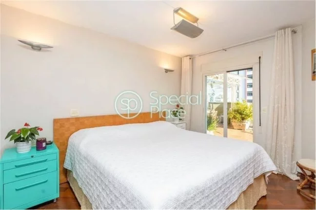 Imagem Ótima cobertura em Moema Pássaros com vista livre! - Área: 287,00m² Piso inferior: Hall de entra...