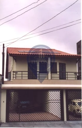 Imagem Imperdível casa à venda em São Paulo-SP, Vila Moinho Velho: 3 quartos, 3 suítes, 1 sala, 5 banheiros, 4 vagas de garagem, 210m²!