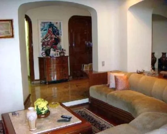 Imagem Apartamento maravilhoso, amplo, com terraço, living com tábuas de ipê, piso de tacos nos dormitó...
