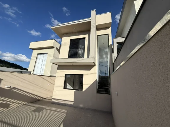 Casa Nova Jaguari c/ 2 Dormitórios, Quintal Amplo e 2 Vagas