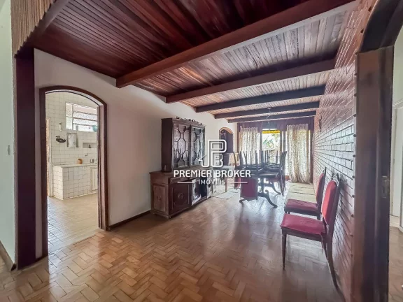 Imagem Casa à venda, 224 m² por R$ 790.000,00 - Araras - Teresópolis/RJ