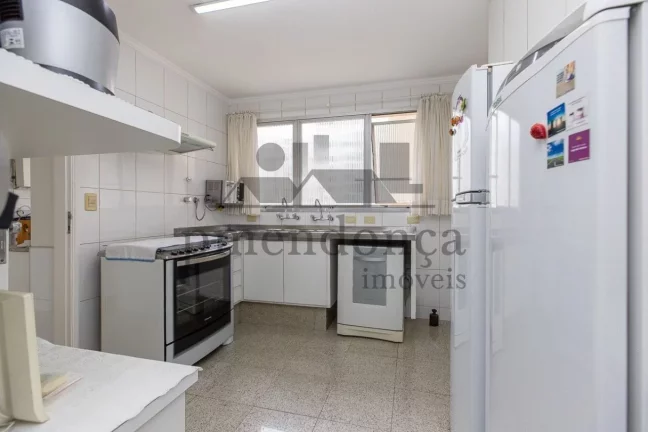 Imagem Apartamento reformado, com vista panorâmica para o Parque Villa Lobos.