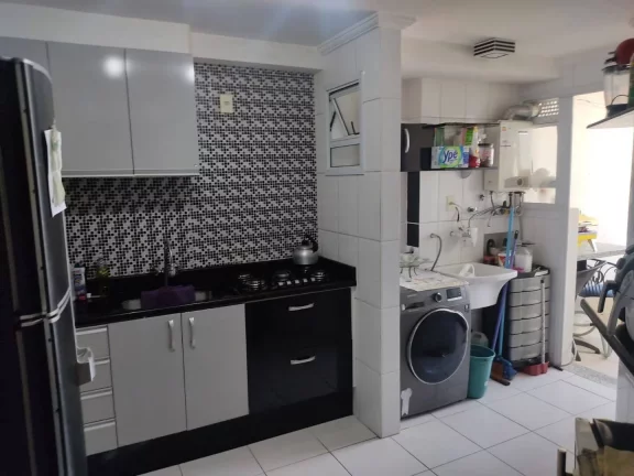 Imagem Apartamento com 3 dormitórios à venda, 71 m² por R$ 470.000 - Parque Jaçatuba - Santo André/SP