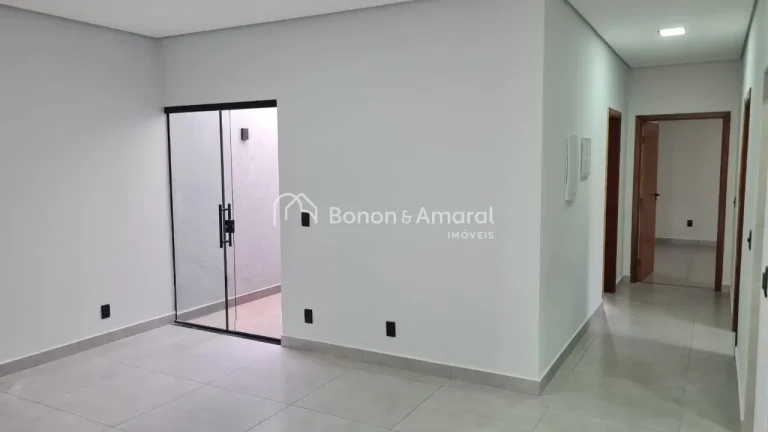 Imagem Essa casa térrea em condomínio fechado em Paulínia-SP é ideal para quem busca conforto e privaci...