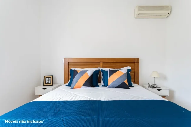 Imagem Apartamento 276M² Reformado, 3Q, 3 Suítes, 3 Banheiros, 4 Vagas, Varanda, Piscina, Academia, Churrasqueira, Salão de Festas, Playground, Split.