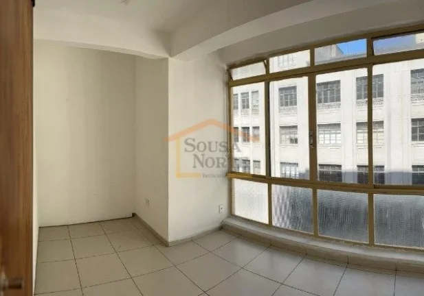 Imagem Sala comercial com 88 m², 2 banheiros e duas entradas independentes. Atualmente subdividida em duas...
