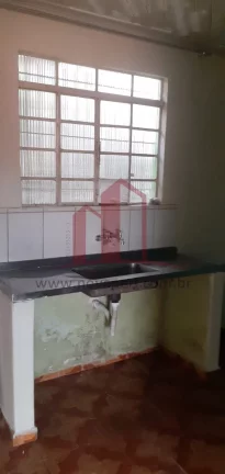 Imagem Ótima Oportunidade! Imóvel com 2 Casas à Venda ? Localização Privilegiada
