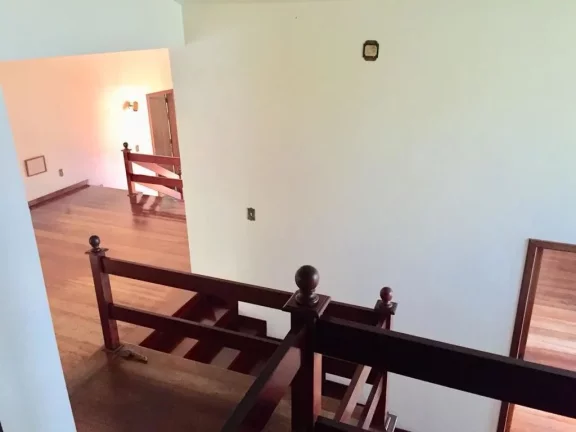 Imagem Casa de alto padrão de 3 Dormitórios e 400 m² de área útil em localização nobre Central de Sa
