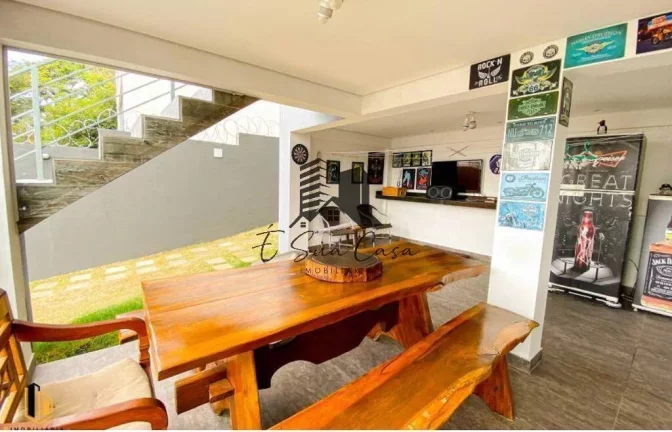 Imagem Casa de 4 Quartos, Bairro Trevo