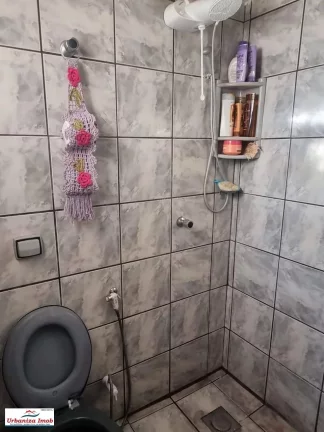 Imagem Casa Térrea à Venda no Centro de Campo Grande/MS contendo 1 Suíte + 2 Dormitórios + Sala Ampla e 3 Vagas em 204,16 m2 de Área Útil + 500 m2 de Terreno