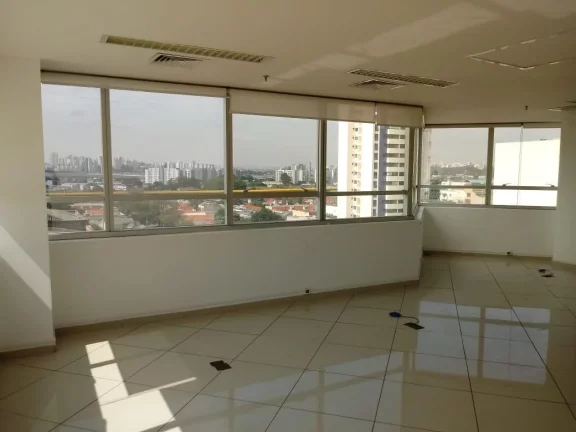 Imagem Conjunto Comercial na Silva Bueno