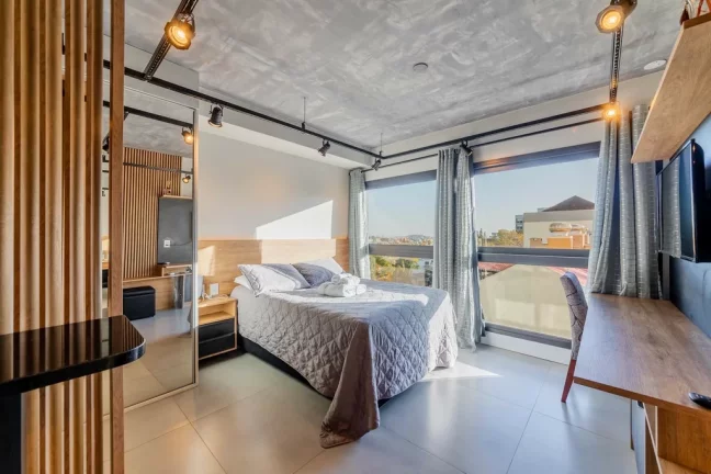 Imagem Studio à venda em Porto Alegre, Petrópolis, com 1 quarto, 28,41m2